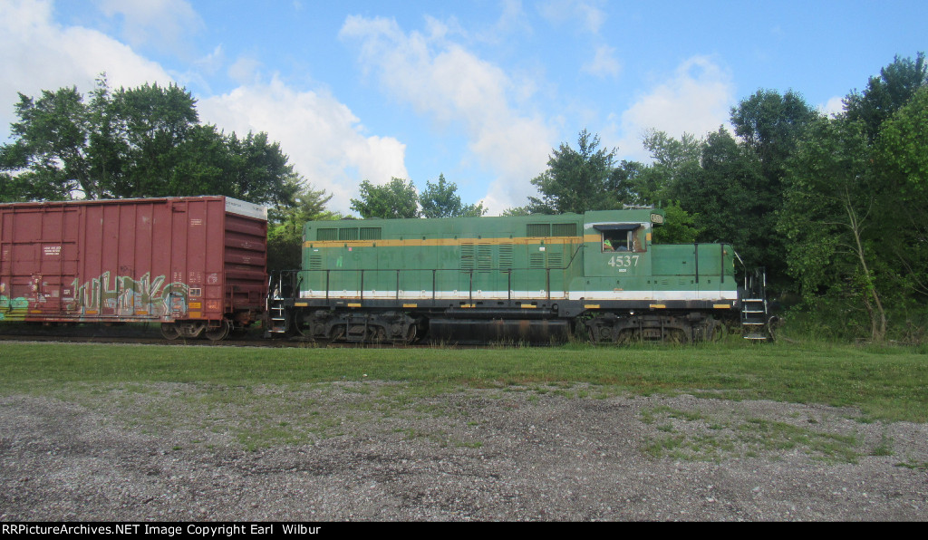 Ohio South Central Railroad (OSCR) 4537